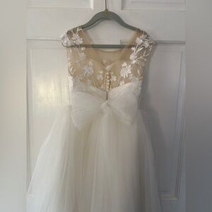 Elegant White Floral flower girl Kids Dress